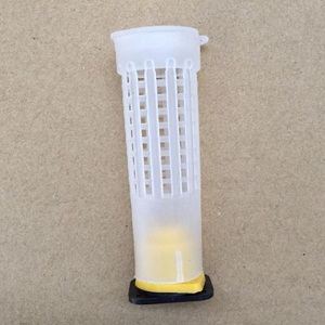 Beekeeping tools white plastic queen cell protector cage for sale